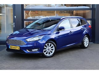 Ford Focus Wagon 1.0 Titanium | Cruise | Clima | Stoel/Stuur Verwarming | Navi | Sensoren | Trekhaak |
