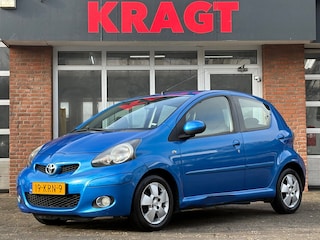 Toyota Aygo Dynamic Blue 1.0-12V - AUTOMAAT - Airco - lichtmetaal - 5drs - elektrische ramen