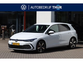 Volkswagen Golf 1.4 eHybrid GTE 245PK / 180kW LED Matrix IQ.Lights, achteruitrijcamera, 3-zone climatronic, draadloos telefoon laden, voorstoelen + stuurwiel verwarmbaar, Apple Carplay & Android Auto, instelbare rijprofielen (Driving Profiles), full map navigatie, adaptive cruise control met Stop & Go, volledig digitaal instrumentenpaneel (Digital Cockpit), Keyless Go, extra getint glas achter, 18'' LMV