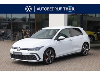 Volkswagen Golf 1.4 eHybrid GTE 245PK / 180kW LED Matrix IQ.Lights, achteruitrijcamera, 3-zone climatronic, draadloos telefoon laden, voorstoelen + stuurwiel verwarmbaar, Apple Carplay & Android Auto, instelbare rijprofielen (Driving Profiles), full map navigatie, adaptive cruise control met Stop & Go, volledig digitaal instrumentenpaneel (Digital Cockpit), Keyless Go, extra getint glas achter, 18'' LMV