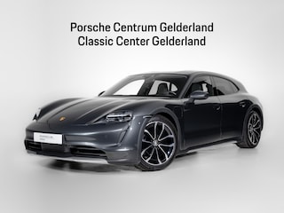 Porsche Taycan 4 Cross Turismo