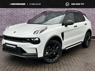 Lynk & Co 01 1.5 More PHEV | Adaptieve Cruise Control | Dodehoekdetectie | Panoramadak | Stoelverwarming | Stuurverwarming | Infinity Premium Audio Systeem| Apple Carplay/Android Auto | 360 graden Camera | 15,4 inch middendisplay | Elektrisch/Schuifkanteldak | 20 inch lichtmetalen velgen | Lederen bekleding | Elektrisch bedienbare achterklep