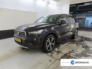Volvo XC40 1.5 T4 Recharge Inscription | Camera | Trekhaak | Stoel en stuurwielverwarming | Adaptieve Cruise Control | Parkeersensoren voor en achter |