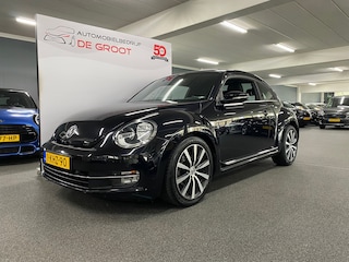 Volkswagen Beetle 1.2 TSI Design met Navigatie, Climat Control, Parkeersensoren voor & achter