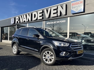Ford Kuga 1.5 EcoBoost Titanium 150pk/110kW 6-bak | Afn. trekhaak | Bi-Xenon | Elek. achterklep | Camera | Winter Pack | etc. etc.