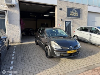 Renault Clio 1.6-16V Dynamique