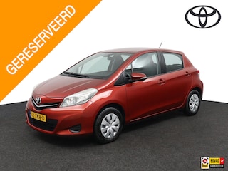 Toyota Yaris 1.0 VVT-i Aspiration | Trekhaak | Parkeercamera | Climate Control |