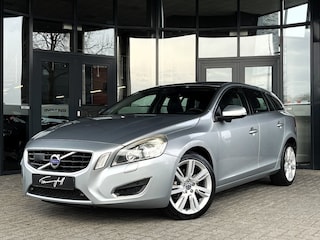 Volvo V60 2.0 T5 SUMMUM AUT. - LEDER - NAVI - ORG. NL.