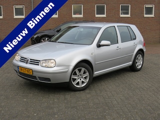 Volkswagen Golf 1.6-16V FSI Ocean * Climate control * Trekhaak * Lichtmetalen velgen * 5 Deurs *