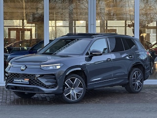 Volkswagen Tayron 1.5 eHybrid R-Line Edition | Trekhaak | 360° Camera | Pano