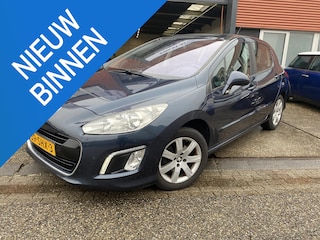 Peugeot 308 1.6 VTi Première Bluetooth |Climate Controle | Centrale Vergrendeling met afstand bediening | Cruise Controle | Radio/CD MP3 | Navigatie | Parkeer sensoren V+A | Panorama dak | NAP |