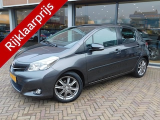 Toyota Yaris 1.3 VVT-i Dynamic
