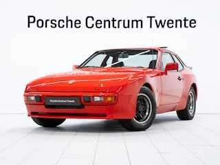 Porsche 944 