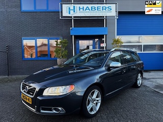 Volvo V70 2.0 D4 R-Edition 163PK|Origineel NL|5Cilinder|Leder|Xenon|Trekhaak|StoelVW|Cruise|Bluetooth|Climate|17INCH|Electic klep