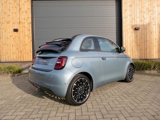 Fiat 500 Icon 42 kWh Cabrio *Unieke kleur *Camera *17 inch