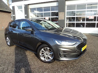Ford Focus 1.0 EcoBoost Hybrid Titanium Groot Scherm