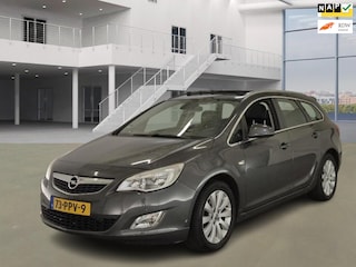 Opel Astra Sports Tourer 1.6 Turbo Cosmo