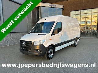 Mercedes-Benz Sprinter 317 CDI L2 H2 Automaat / 360 Camera / MBUX / Navigatie / Cruise control / Airco / 270 Graden achterdeuren