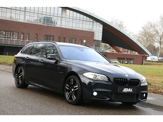 BMW 5-serie Touring 530xd Aut XDrive M Sport High Executive 258PK 1e eigenaar SoftClose Trekhaak Head-up display