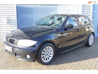 BMW 116i 5-deurs • 2005 • 154.000 km • Airco • Cruise • Sportstoelen • Nette auto