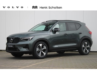 Volvo XC40 B4 Plus Dark Visual Park Assist (incl. 360º view) | Schuif-/Kanteldak | Lichtmetalen Velgen 19"| Extra Getint Glas | Apple Carplay/Android Auto | Premium Audio by Harman Kardon | Electronic Climate Controle