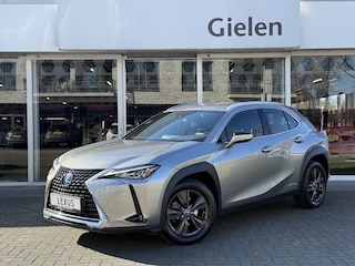 Lexus UX 250h 184pk Luxury Line | Stoel + Stuurverwarming, Parkeersensoren, Keyless, DAB, Adaptive cruise control