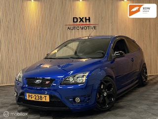 Ford Focus 2.5 ST 225pk APK-2027 RECARO LEDER STOELVW NAVI