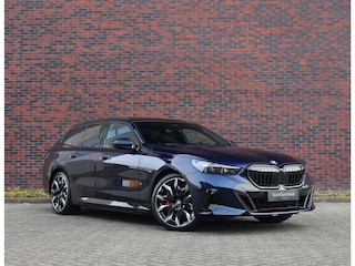 BMW 5-serie Touring 550e xDrive | Pano - Trekhaak - Bow&Wil
