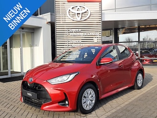 Toyota Yaris 1.5 Hybrid 115 Business KEYLESS DRAADLOOS-LADEN AD-CRUISE BLUETOOTH DAB+ CAMERA