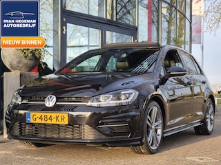 Volkswagen Golf 1.5 TSI Highline Business R AUTOMAAT | Panodak | Leer | Dyn-Audio | Parkeersensoren + Camera | Cruise Control
