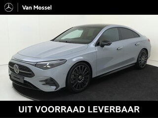 Mercedes-Benz CLA 220 4 MATIC Business Solution AMG Panoramadak - Superscreen - Carplay - Elektrische Stoelen - AMG Line Plus