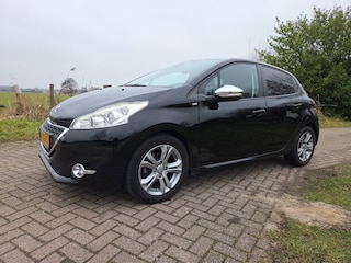 Peugeot 208 1.2 PureTech 82PK 5D Style Pack Plus
