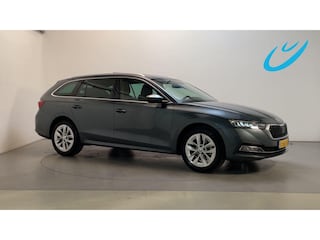Skoda Octavia Combi 1.0 TSI Business Edition Plus Panoramadak Adaptive Cruise Sfeerverlichting Stoelverwarming