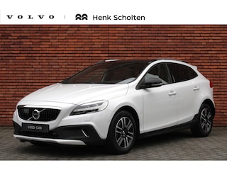 Volvo V40 T3 Luxury | Trekhaak | Panoramadak | Extra getint glas | Dealeronderhouden | Elektrische stoelen met geheugenfunctie | Parkeerverwarming met timer | Verwarmde achterbank | Full led koplampen | All-season banden | Volvo Guard Alarm
