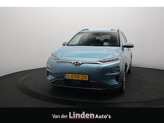 Hyundai Kona EV Fashion 64 kWh 3- Fase SOH 95,8% | Warmtepomp | Elektrisch Schuif/Kanteldak | Camera | Head-Up Display