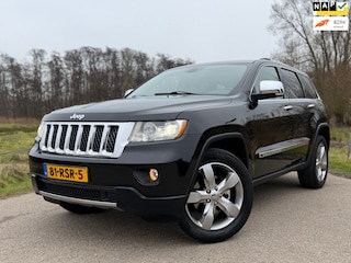Jeep Grand Cherokee 3.6 Overland /Airco / Navi/Camera/Leder/Panodak/ Elektrische voorstoel / Voor en Achterbank Verwarmd /Trekhaak
