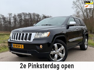 Jeep Grand Cherokee 3.6 Overland /Airco / Navi/Camera/Leder/Panodak/ Elektrische voorstoel / Voor en Achterbank Verwarmd /Trekhaak