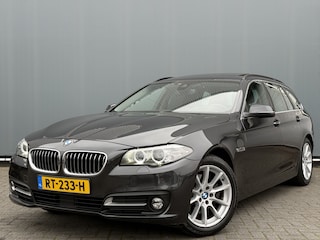 BMW 5-serie Touring BJR 2013 520i 184 PK High Executive AUTOMAAT | PANORAMADAK | ELEK. TREKHAAK | LEDER | STOELVERWARMING