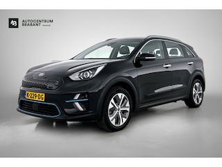 Kia Niro E-Niro DynamicLine 64 kWh (NAVIGATIE, STOEL-/STUURVERWARMING, CARPLAY, 1e EIGENAAR)