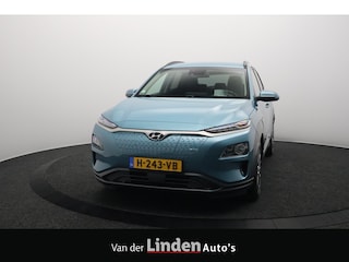 Hyundai Kona EV Premium 64 kWh 3- Fase SOH 96,1% | Warmtepomp | Trekhaak | Leer | Camera | Head-Up Display