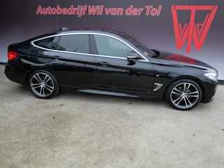 BMW 3-serie GT 320i M-SPORT | PANORAMA | A.C.C. | LEER | H.U.D. | H/K | TREKHAAK | NL-AUTO!!