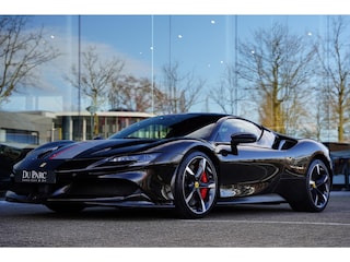 Ferrari SF90 4.0 V8 / Carbon Interieur + Exterieur / Lifting