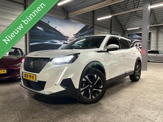 Peugeot 2008 1.2 PT 130PK Allure Pack | trekhaak | nieuwstaat