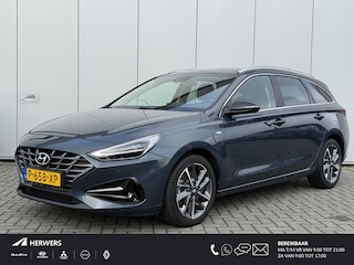 Hyundai i30 Wagon 1.5 T-GDi MHEV Premium / Lederen bekleding / Stoelverwarming / Stoelverkoeling / Elektrisch verstelbare stoel / 17"lm velgen /