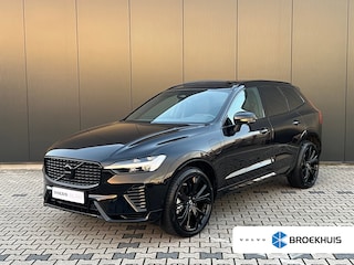 Volvo XC60 T6 Plug-in hybrid AWD Plus Black Edition | Panoramadak | Trekhaak | Stoel en stuurwielverwarming | Sportstoelen | Luchtvering | Camera | Adaptieve cruise control |