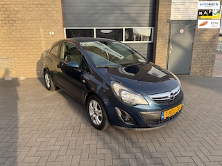 Opel Corsa 1.2-16V Design Edition
