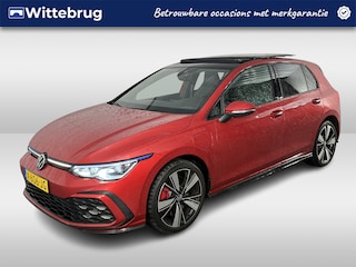 Volkswagen Golf 1.4 eHybrid GTE / AUTOMAAT/ PANO/ 245PK/ PARK.SENSOR.V+A/ CAMERA/ STUUR+STOEL VERWARM./ APP-CONNECT/ ACC/ DCC/ DODEHOEK/ KEYLESS/ NAVI/ DAB/ LED/ CLIMA/ DIGITAL DASH/ ISOFIX/ 18'' LMV