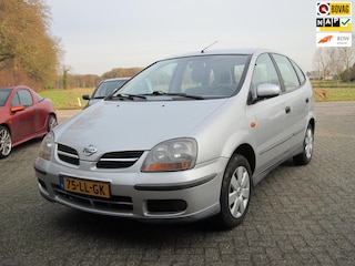 Nissan Almera Tino 1.8 + Trekhaak-
