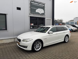 BMW 5-serie Touring 520d High Executive camera 360 groot navi