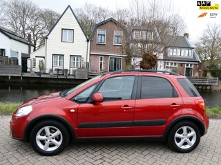 Suzuki SX4 1.6 Shogun 108pk Airco Hoge instap PDC Trekhaak 1200kg.